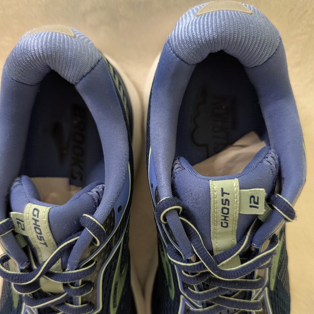 BROOKS GHOST 12 - WOMENS SZ 9 WIDE - EXCELLENT PRE-OWNED - Picture 2 of 8